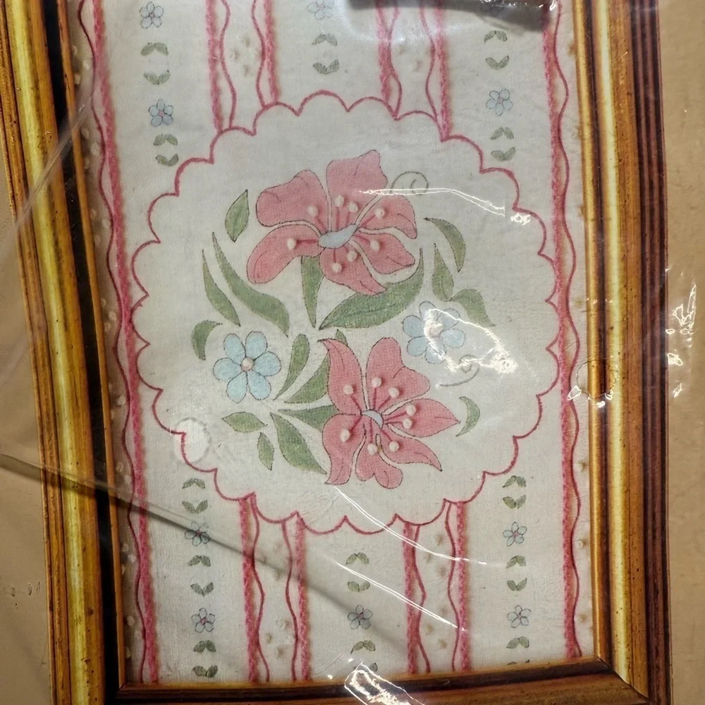 Caron Candle-Twilling Kit with Floral Design